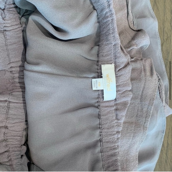 Flowy crepe grey Wilfred shorts - Picture 3 of 4